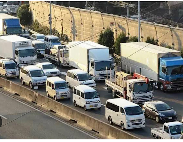 2023年8月8日　2023年　お盆の高速道路渋滞についてのお知らせ